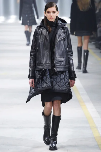 Look 17
